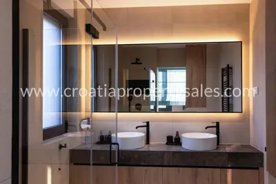 Kuća, Trogir, 183 m², 950 000 € - 4