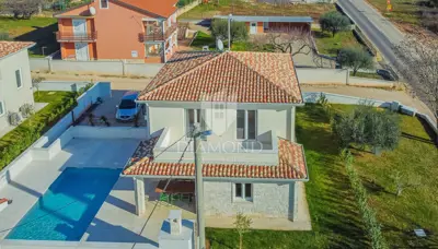 Kuća 180 m², Umag - bazen i 5 spavaćih soba - 18