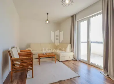 Kuća 180 m², Umag - bazen i 5 spavaćih soba - 10