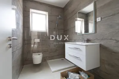 Stan 86,5 m², Vodice - privatni bazen i terase - 3