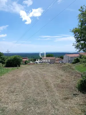 Građevinsko zemljište 779 m², Kaštelir - pogled na more