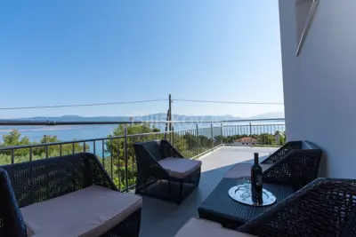 Otok Čiovo, Slatine, dvije kuće drugi red od mora, prodaja - 7