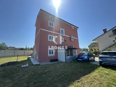 Detached house, Brtonigla, 220 m² and building plot yard 900 m² - 4