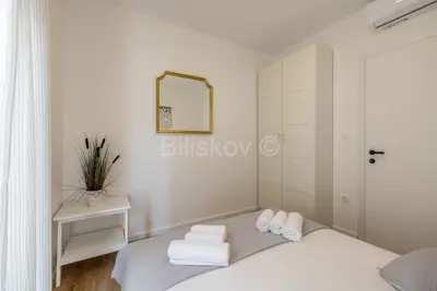 K.Stari, opremljena kuća u novogradnji - 14