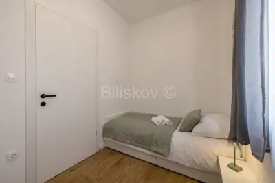 K.Stari, opremljena kuća u novogradnji - 7