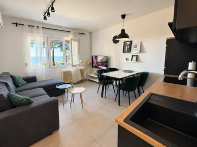 Stan 42 m², Gornja Vežica - pogled na more
