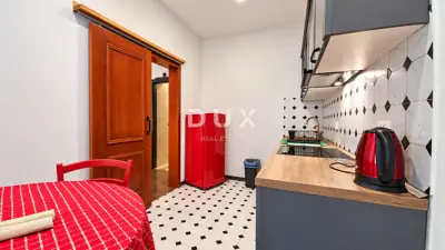 Lovran, center, studio apartment, 50 m², 2nd row to the sea - 10