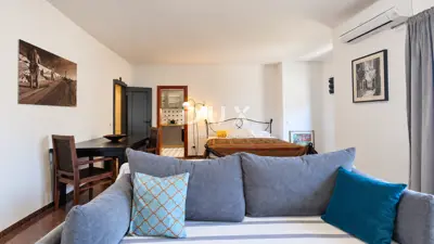Lovran, center, studio apartment, 50 m², 2nd row to the sea - 3