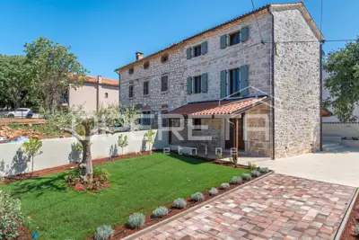 Steinhaus, Umgebung von Poreč, Pool und Meerblick