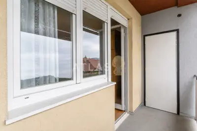 Stan 55 m², Delnice - dvije spavaće sobe i 2 balkona - 9