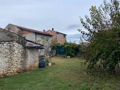 Semi-detached house in Pula, Škatari - additional smaller house - 5