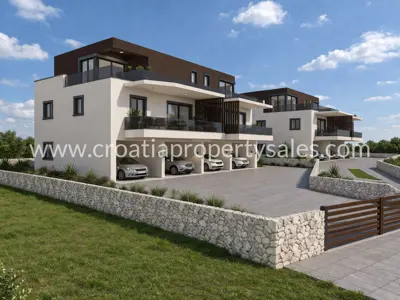 Apartment 67 m², Šibenik - garden, garage and 2 bedrooms