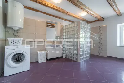 Istra, Pula - terraced house with pool - 12