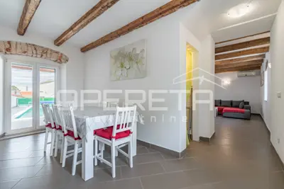 Istra, Pula - terraced house with pool - 9