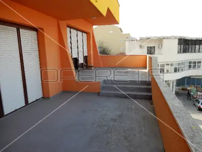 Poslovno-stambeni objekt 710 m², Split Brda, 4 etaže - 16