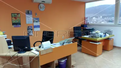 Poslovno-stambeni objekt 710 m², Split Brda, 4 etaže - 12