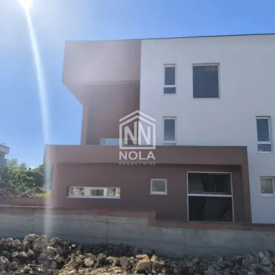 Stan 89,95 m² u Vodicama, bazen i vrt - 6