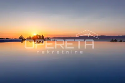 Vila 8.000 m², Supetar na Braču, panoramski pogled na more - 8