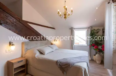 Apartment 140 m², Split center - next to Diocletian's Palace - 12