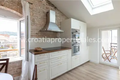 Apartment 140 m², Split center - next to Diocletian's Palace - 21