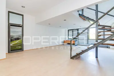 Commercial space 300 m², Trešnjevka - Sjever, lease - 2