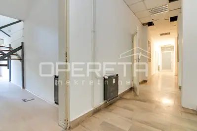 Commercial space 300 m², Trešnjevka - Sjever, lease - 15