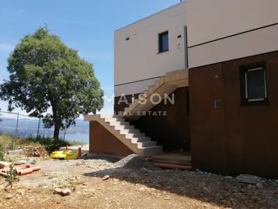 Luksuzna rezidencija, savršen pogled, 3 stana - 7