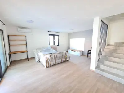 Kuća s bazenom! Blizina Medulina! Pomer. - 2