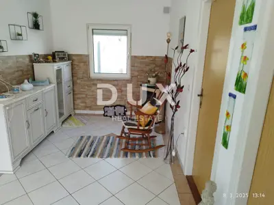 Haus 74 m², Pavićini - 2 km vom Strand - 4