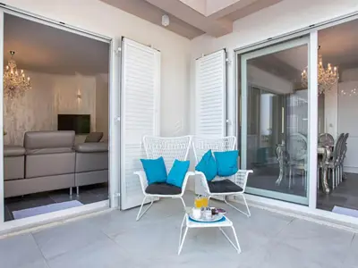 Baška Voda - vila s bazenom blizu plaže - 8