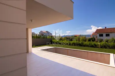 House in Brzac, pool and energy efficiency - 4