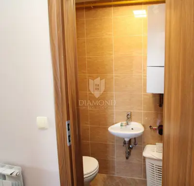 Rijeka, raskošan stan s bonusom - 18