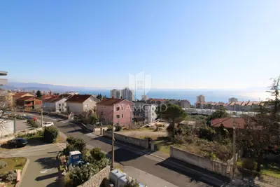 Rijeka, raskošan stan s bonusom - 2