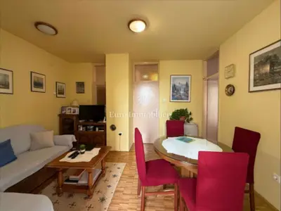 Apartment 47.6 m², Makarska center - 2 bedrooms, lift - 5
