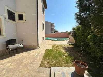 Haus mit fünf Apartments in ausgezeichneter Lage - 2
