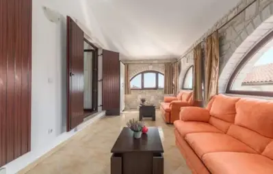 Kuća 192 m², Barban - bazen i konoba - 10