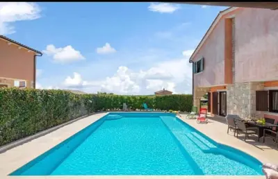 Kuća 192 m², Barban - bazen i konoba - 4