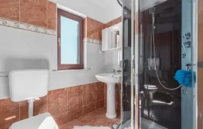 Kuća 192 m², Barban - bazen i konoba - 21