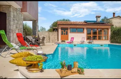 Kuća 192 m², Barban - bazen i konoba - 5