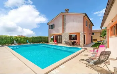 House for sale in Barban, 192 m²