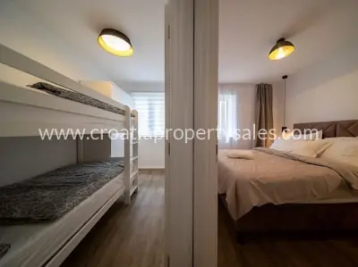 Kuća, Rogoznica, 170 m², 580 000 € - 6