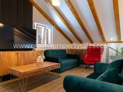 Kuća, Rogoznica, 170 m², 580 000 € - 2