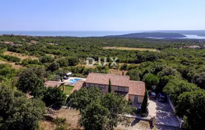 House for sale in Rabac, 210 m²
