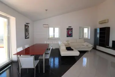 NOVIGRAD! ! ! Wohnung mit Dachterrasse von 52 m² und Garage - 11
