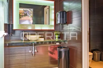 Poslovni prostor 292 m², Donji grad - dvije etaže i više ulaza - 15