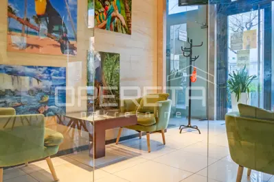 Poslovni prostor 292 m², Donji grad - dvije etaže i više ulaza - 7