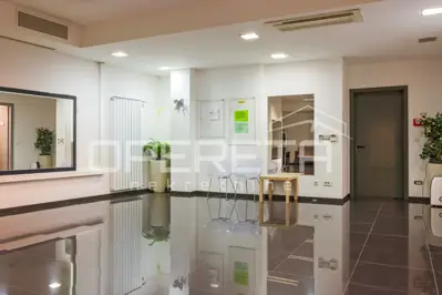 Poslovni prostor 292 m², Donji grad - dvije etaže i više ulaza - 21