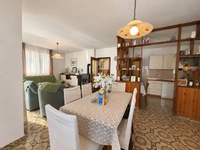 Marčana, spacious 3-room apartment with two terraces - 4