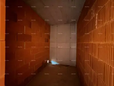 Stan u Puli, Centar, 2 spavaće sobe i velika terasa - 5