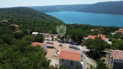 Kuća 90 m², Labin okolica - bazen i pogled na more
